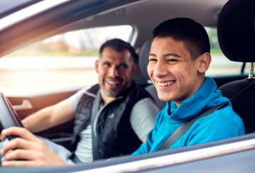 Un nouveau conducteur dans le ménage? Voyez comment économiser sur vos primes d’assurance!